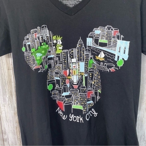 Disney New York Mickey Outline Tee - Picture 2 of 4